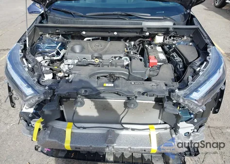 2025 Toyota Rav4 Xle z USA, uszkodzony, nr VIN 2T3P1RFV2SW521559